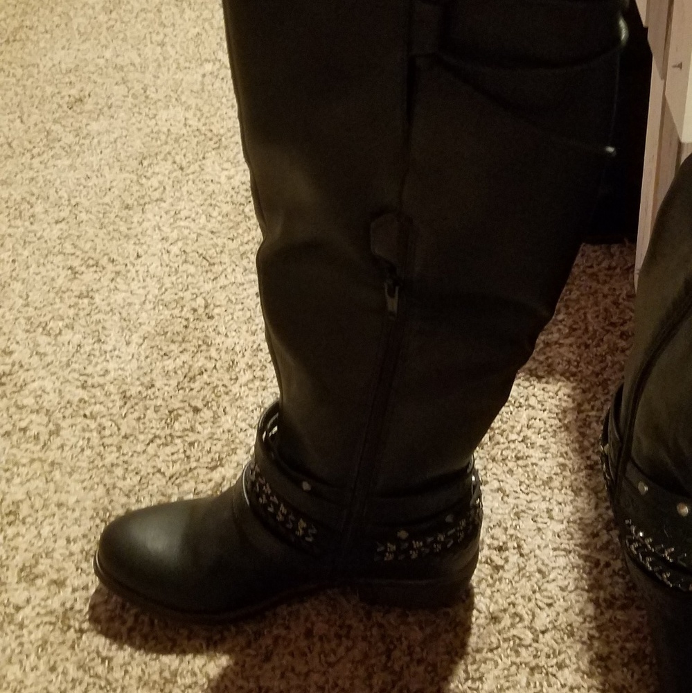 Black SO boots